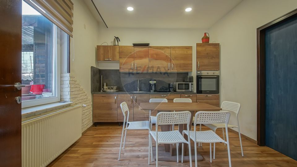 Casă deosebită în Brașov, afacere sau locuință multifuncțională!