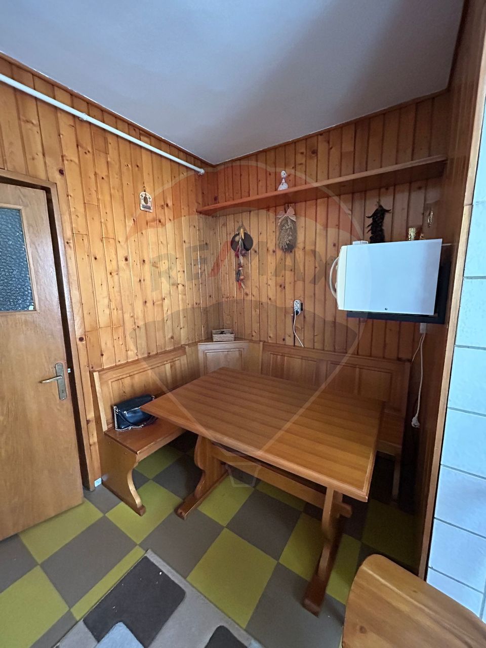Apartament cu 3 camere de închiriat - CATEDRALĂ