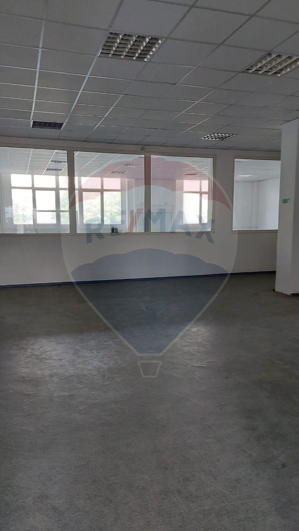 90sq.m Industrial Space for rent, Baicului area