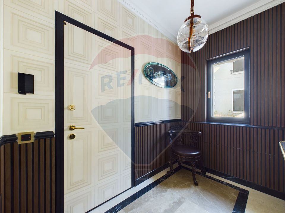 16 room House / Villa for sale, Parcul Carol area