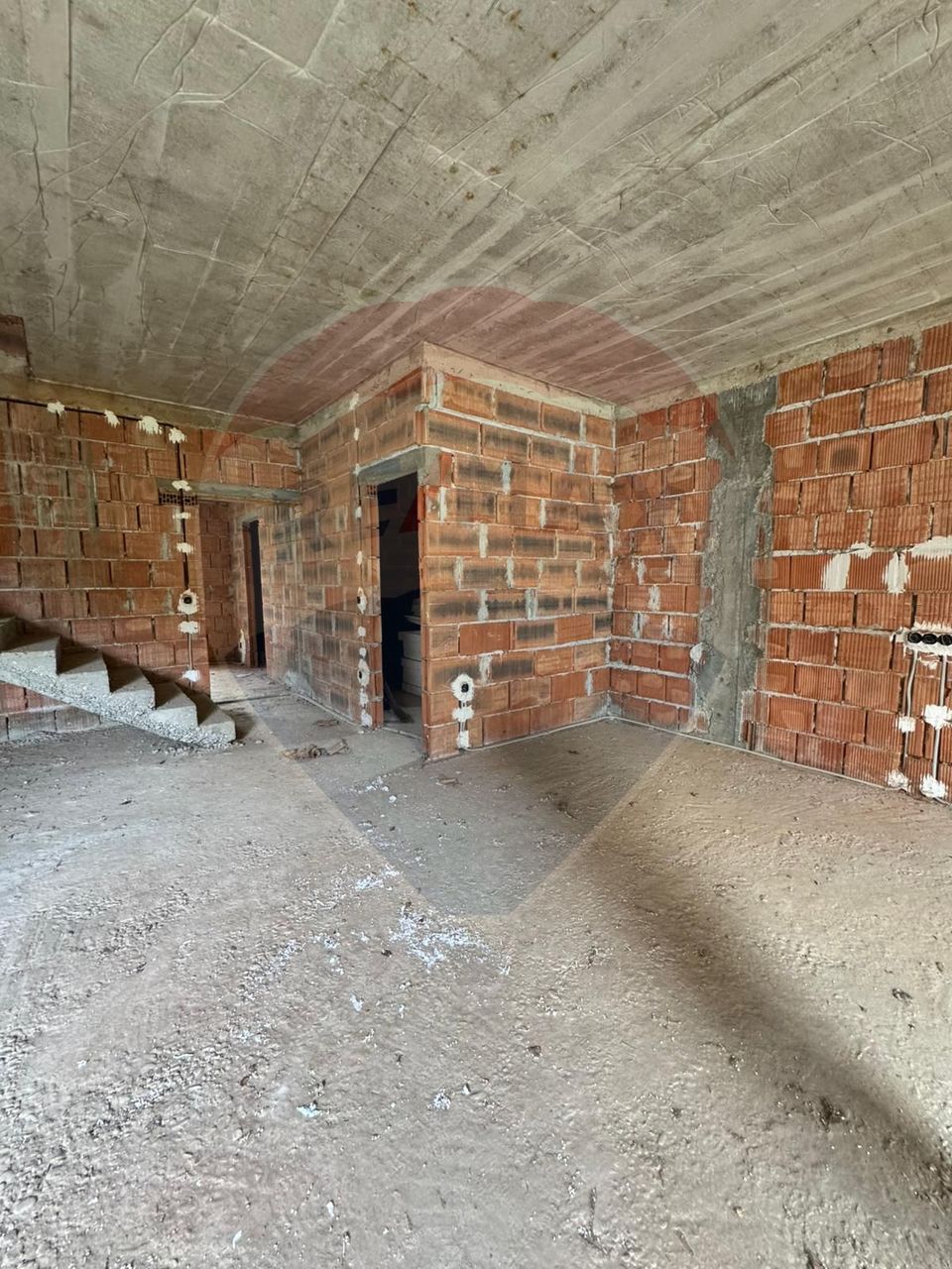 6 room House / Villa for sale