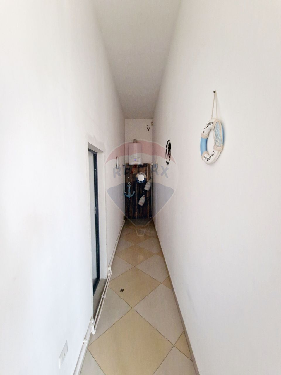 100sq.m Commercial Space for rent, 1 Mai area