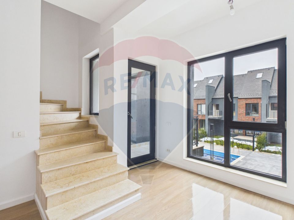 4 room House / Villa for sale