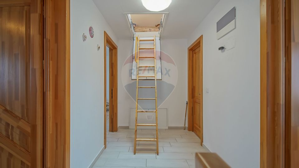 5 room House / Villa for sale