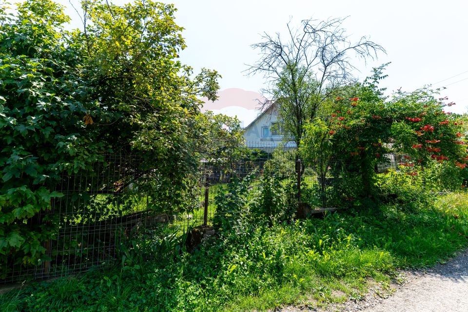 Casă / Vilă cu 10 camere amplasate in 2 corpuri de cladire de vanzare