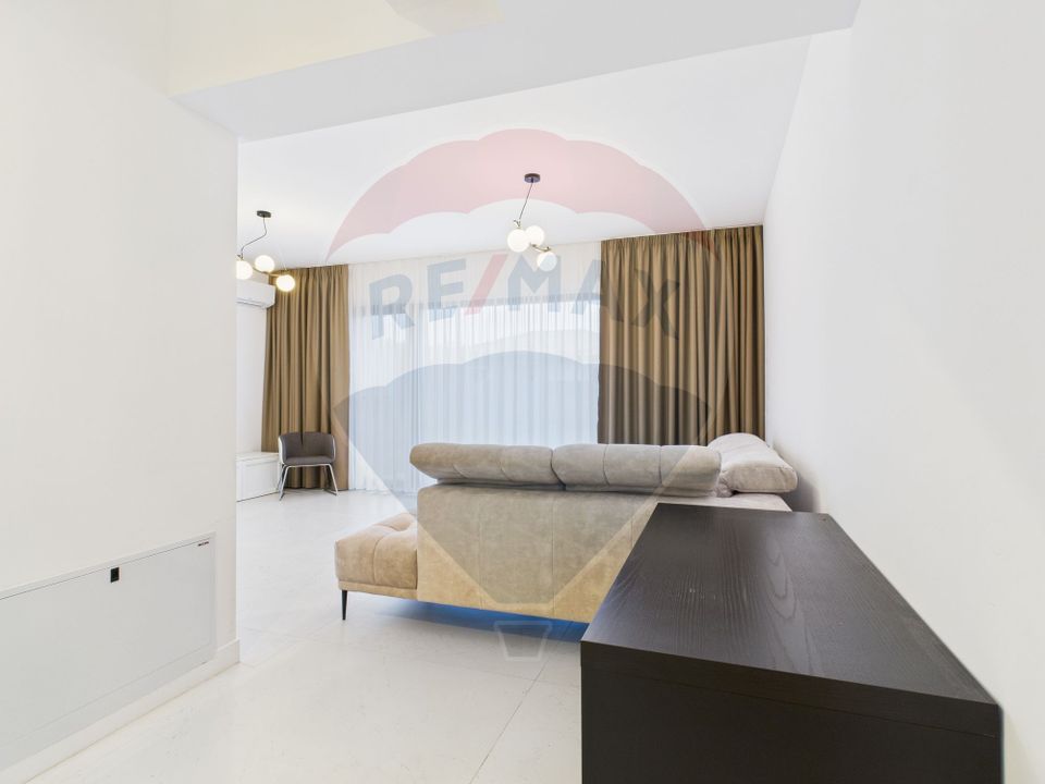 Bright villa Corbeanca, furnished and equipped, swimming pool complex