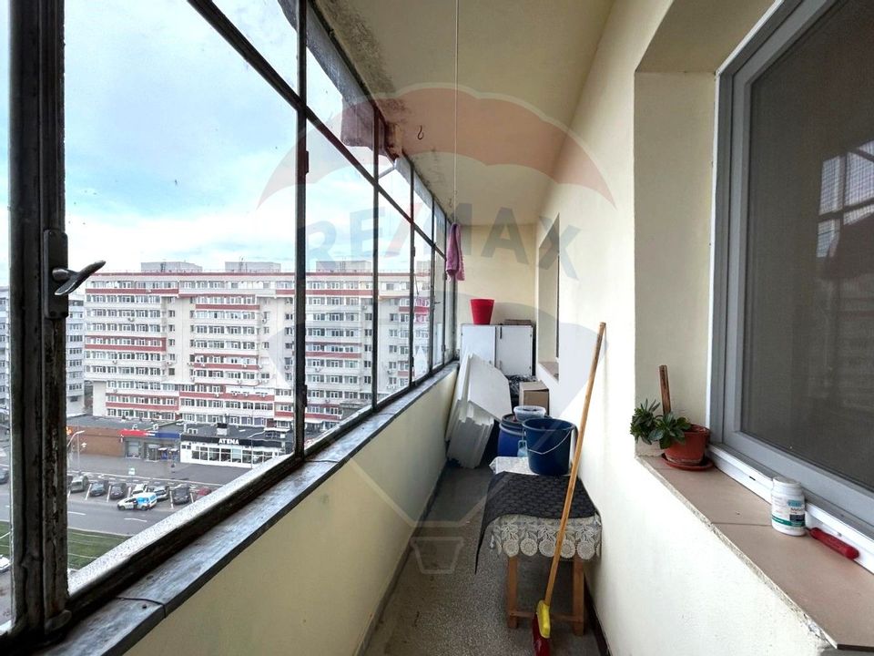 Apartament cu 3 camere de vânzare în zona Drumul Gazarului