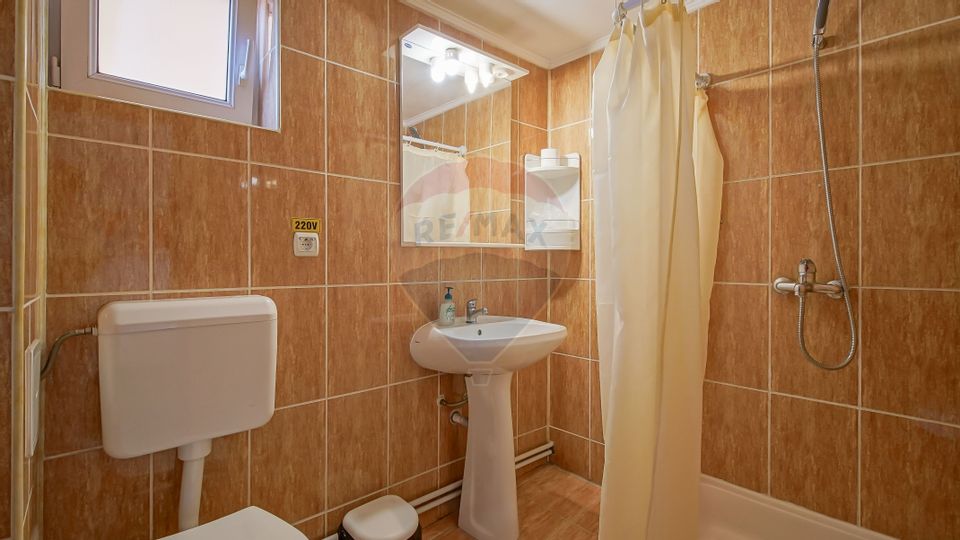 Casă / Vilă de vânzare în Râșnov, afacere-Pensiune clasificată