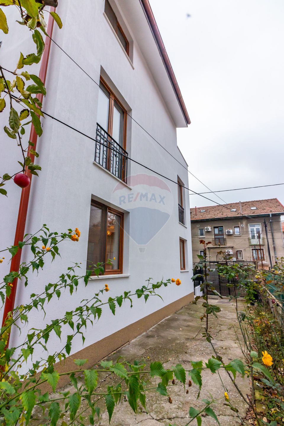 4-5 Bedroom Villa in Floreasca | Ideal for Residential or Office