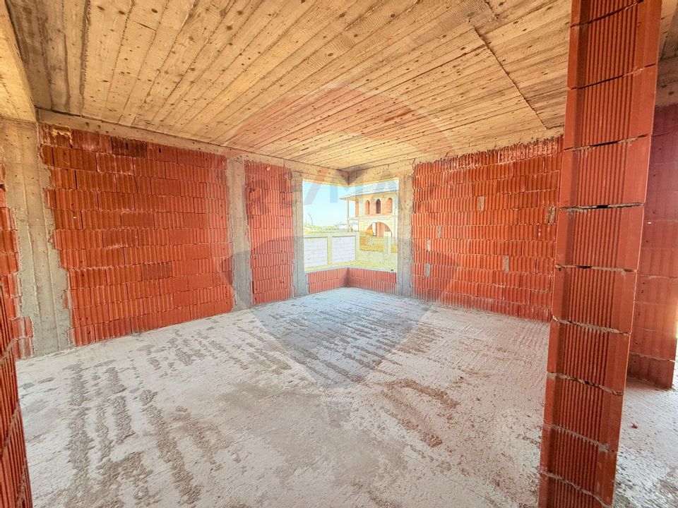 Detached house / villa for sale | Red | Dragomiresti-Vale/