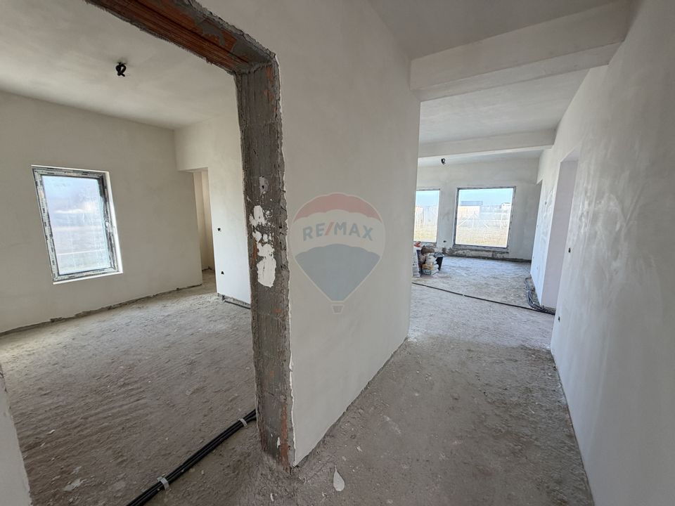 Casă cu 4 camere Campineanca