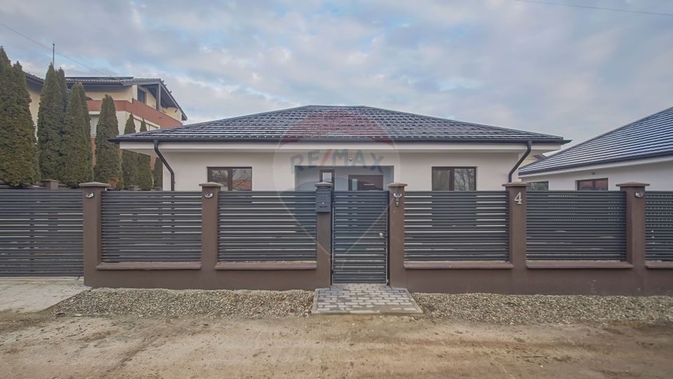 4 room House / Villa for sale