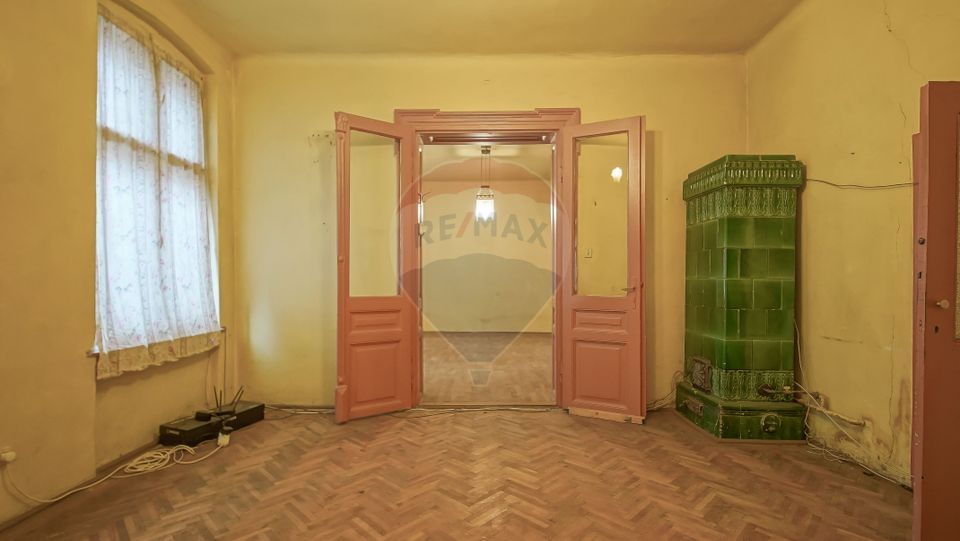 10 room House / Villa for sale, Brasovul Vechi area