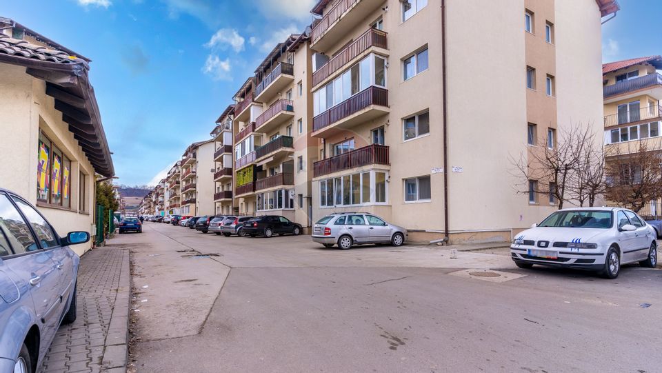 Apartament tip studio de vanzare I Floresti I Str. Florilor 276