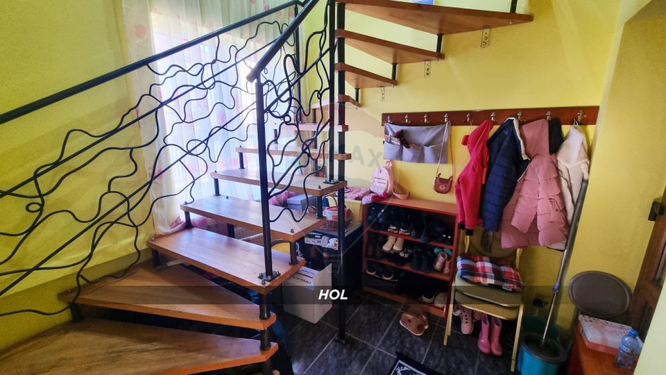 Casă / Vilă cu 5 camere de vânzare în zona Orasul Vechi