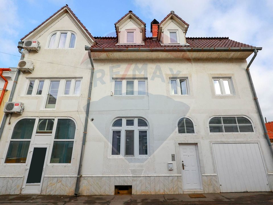10 room House / Villa for sale, Central area