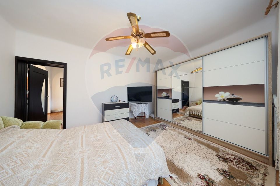 Casă cu 5 camere si curte, de vânzare, zona Centrul Istoric!