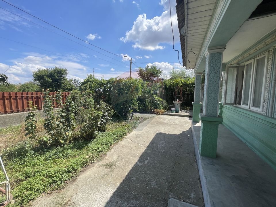 Casă cu teren Haret