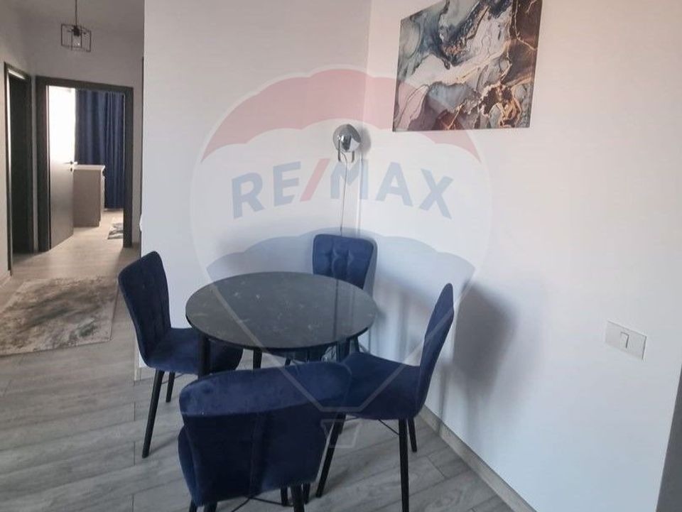 Apartament cu 3 camere de închiriat în zona Km 5