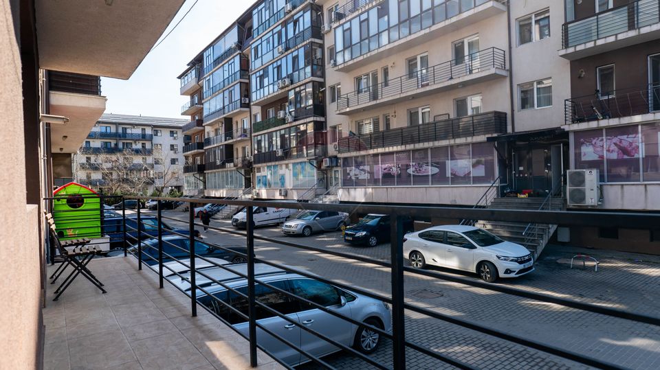 Dobroesti - vanzare apartament 3 camere, strada Marului