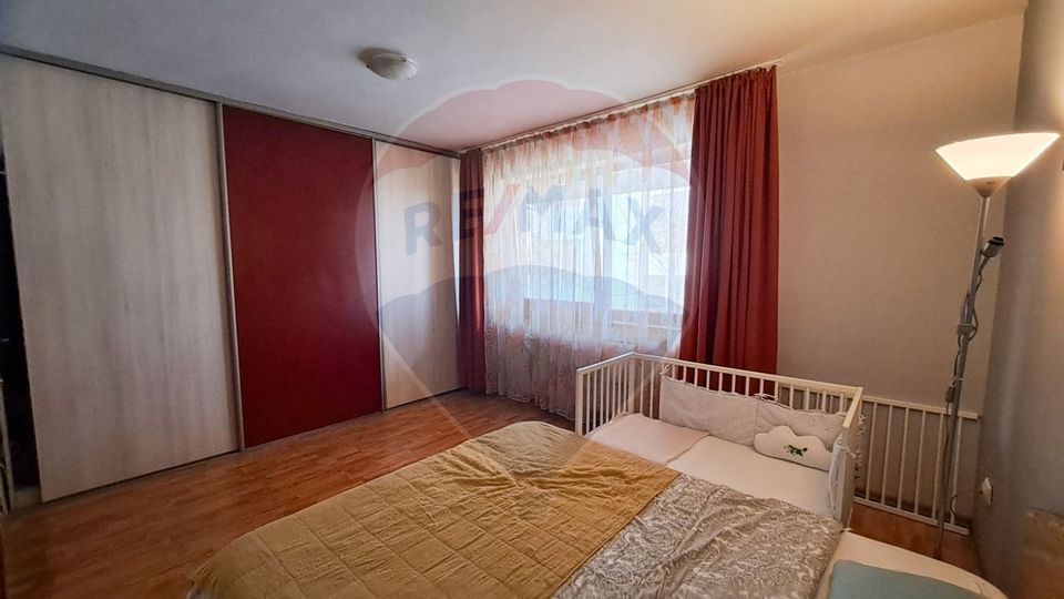 Apartament cu 2 camere de vânzare în zona Buna Ziua