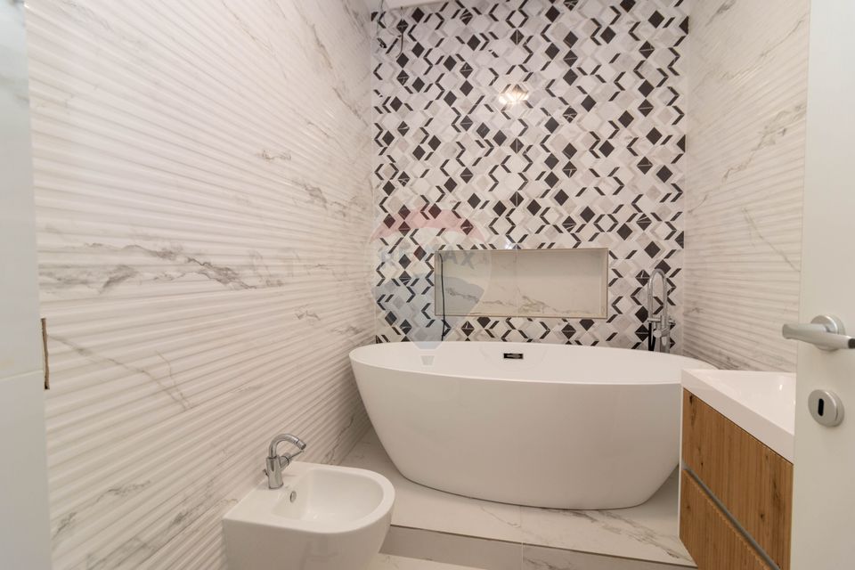 Apartament nou de 3 camere Nemobilat de inchiriat in zona Aviatiei