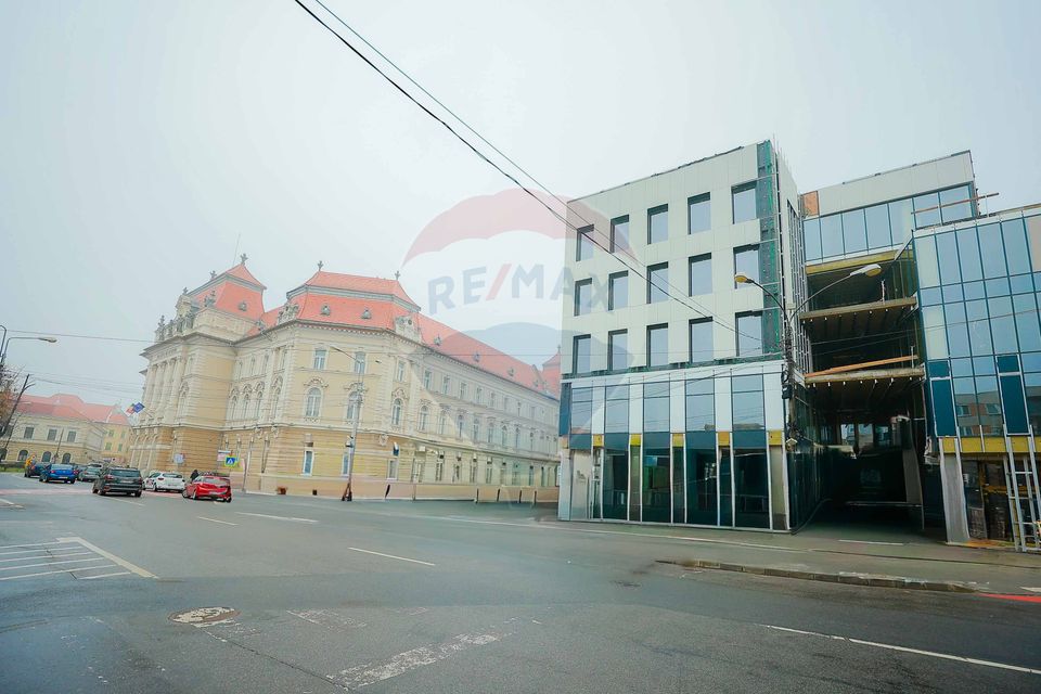 561sq.m Office Space for rent, Ultracentral area