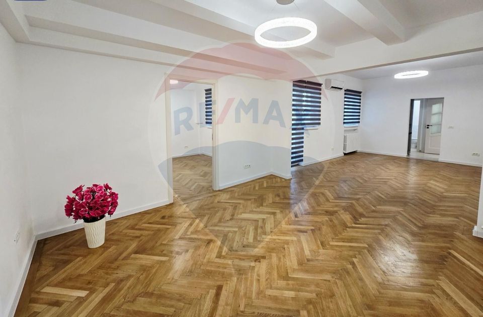 4 room Apartment for rent, Unirii area