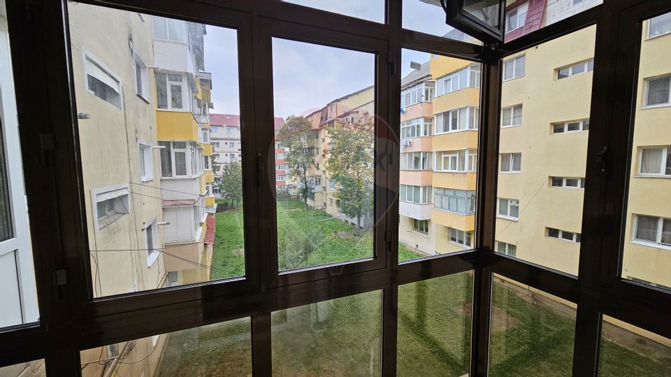 Apartament de lux  cu 3 camere de inchiriat în George Enescu, Suceava