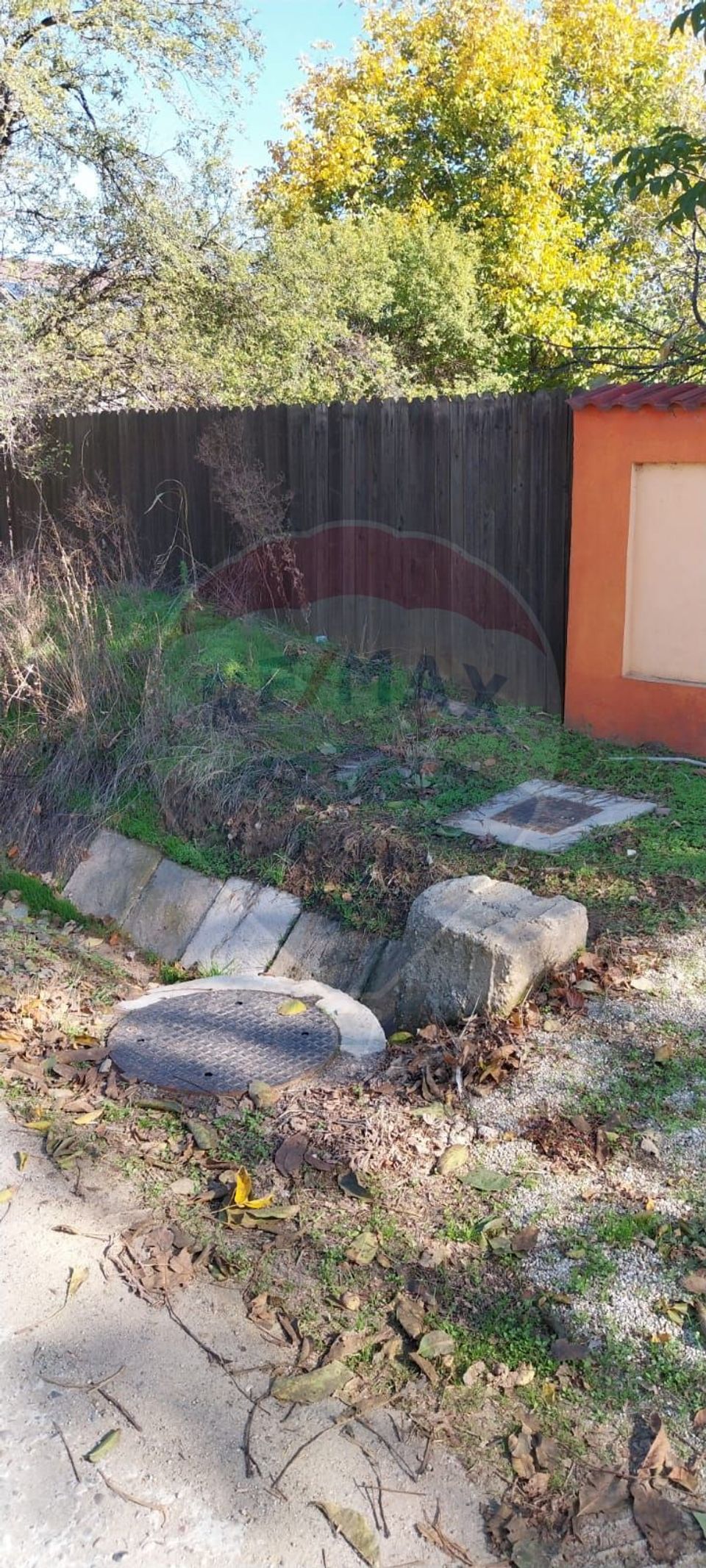 Teren/Loc de casa parcelabil, intre case, 800mp Simnicu de Sus