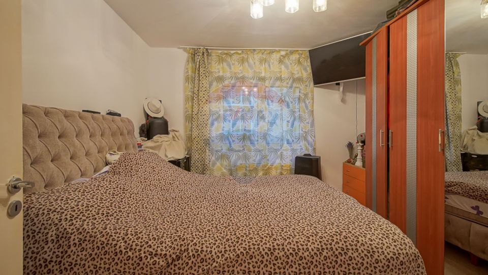 !! VANDUT !!  Apartament cu 3 camere în cartierul Răcădău