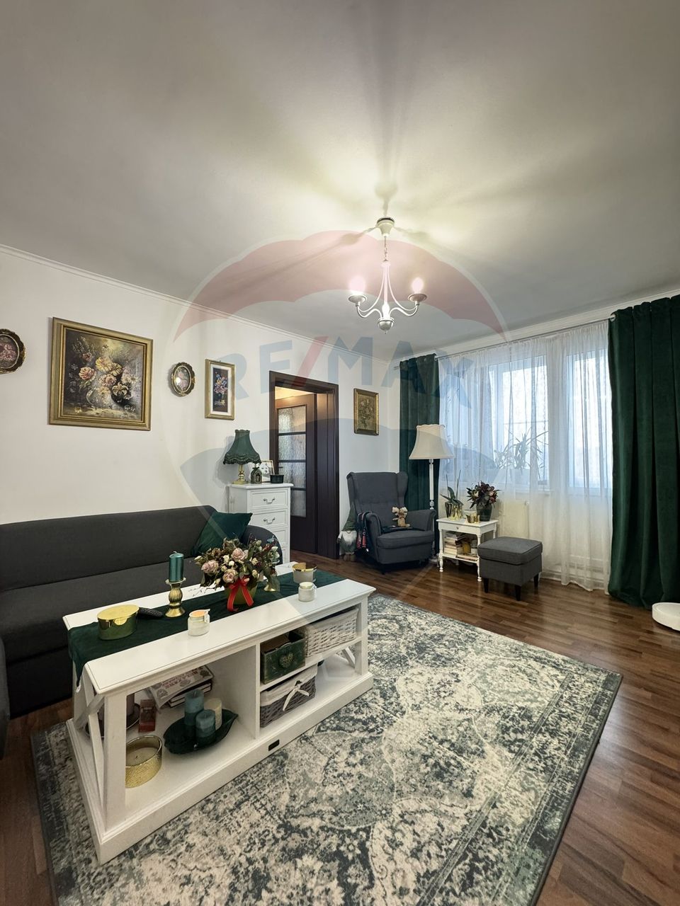 3 room Apartment for sale, Est area