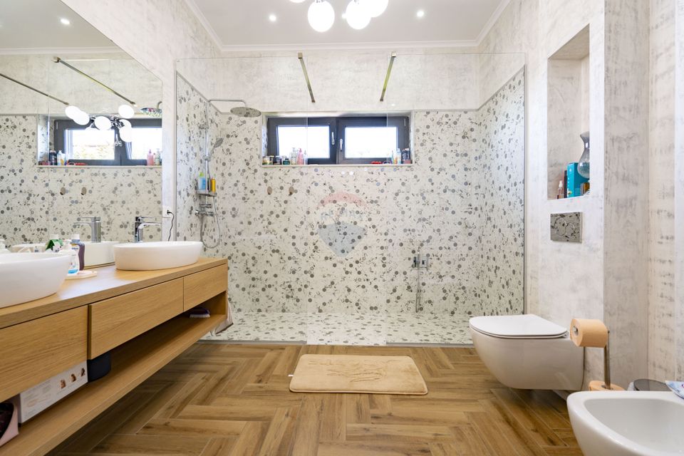 5 room House / Villa for sale, Dealuri Oradea area