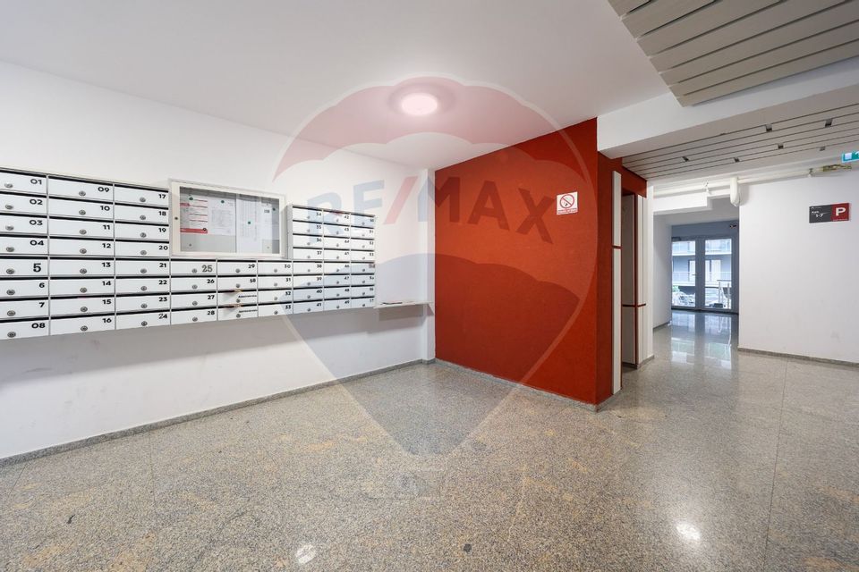 3 room Apartment for sale, Tractorul area