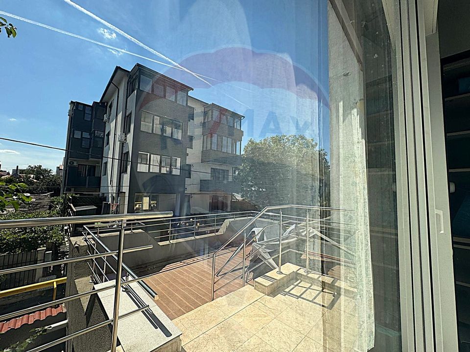 Casă / Vilă spațioasă de închiriat – Militari, zona Moinești