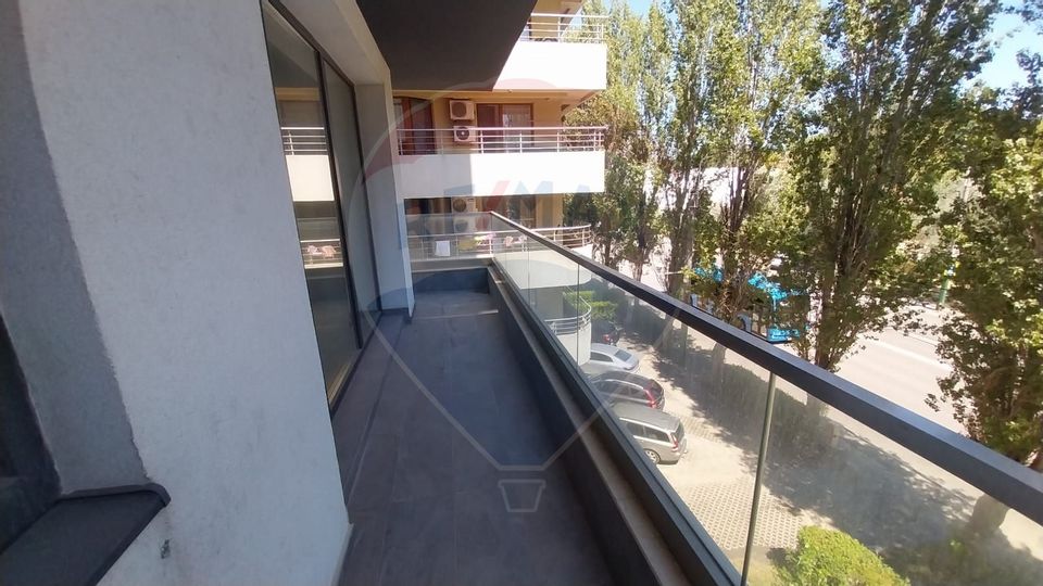 Apartament 2 camere de vanzare pe Bld. Mamaia Constanta