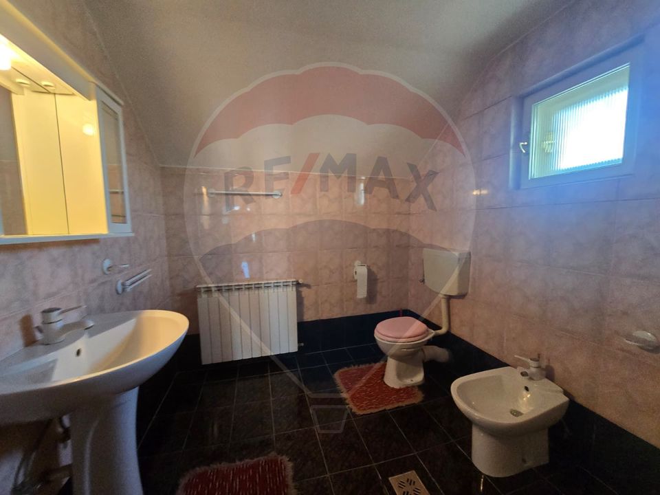 7 room House / Villa for sale