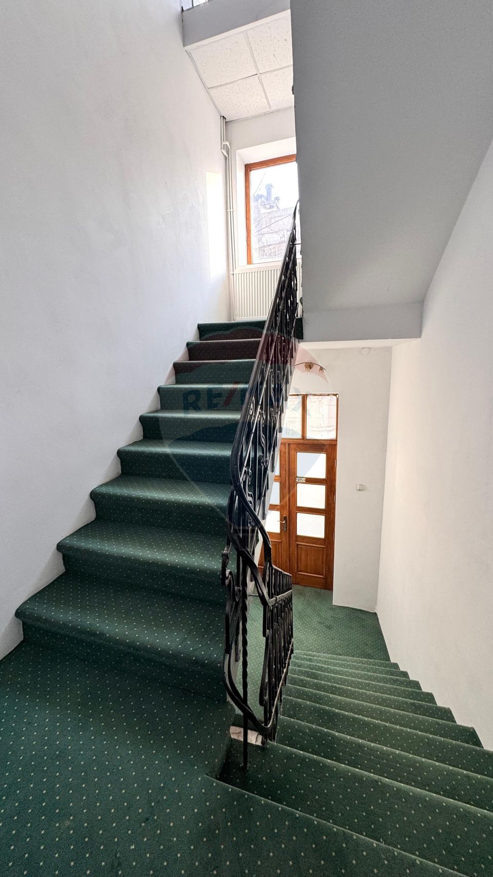 Vila de vanzare in zona peninsulara Constanta