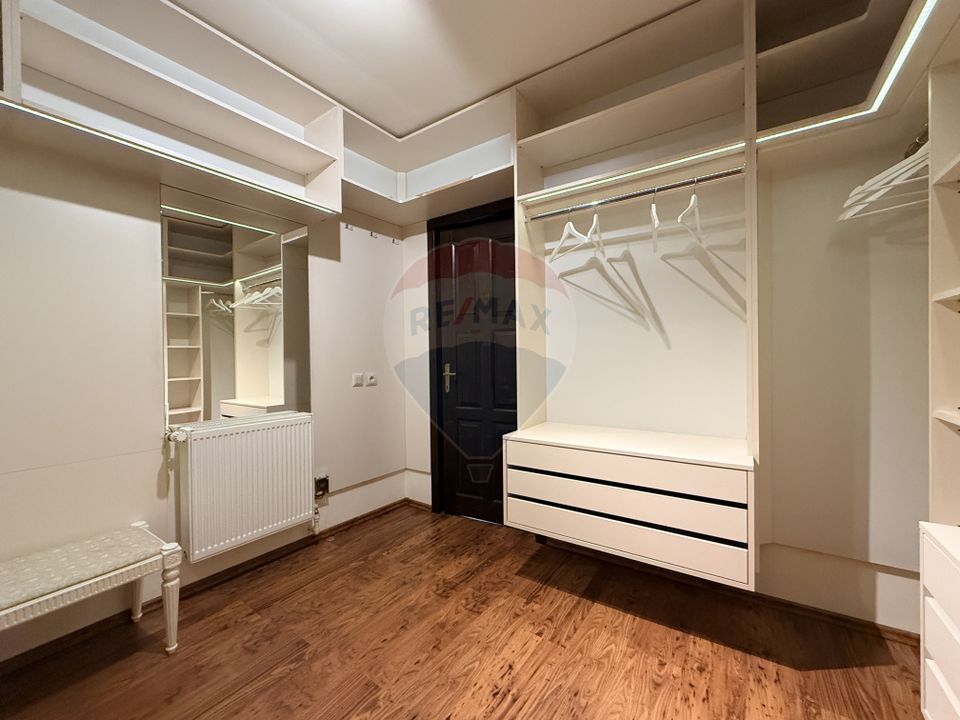 Casă / Vilă cu 4 camere de închiriat în zona Gruia