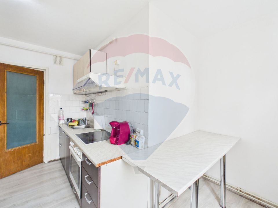 3 room Apartment for rent, Grivitei area