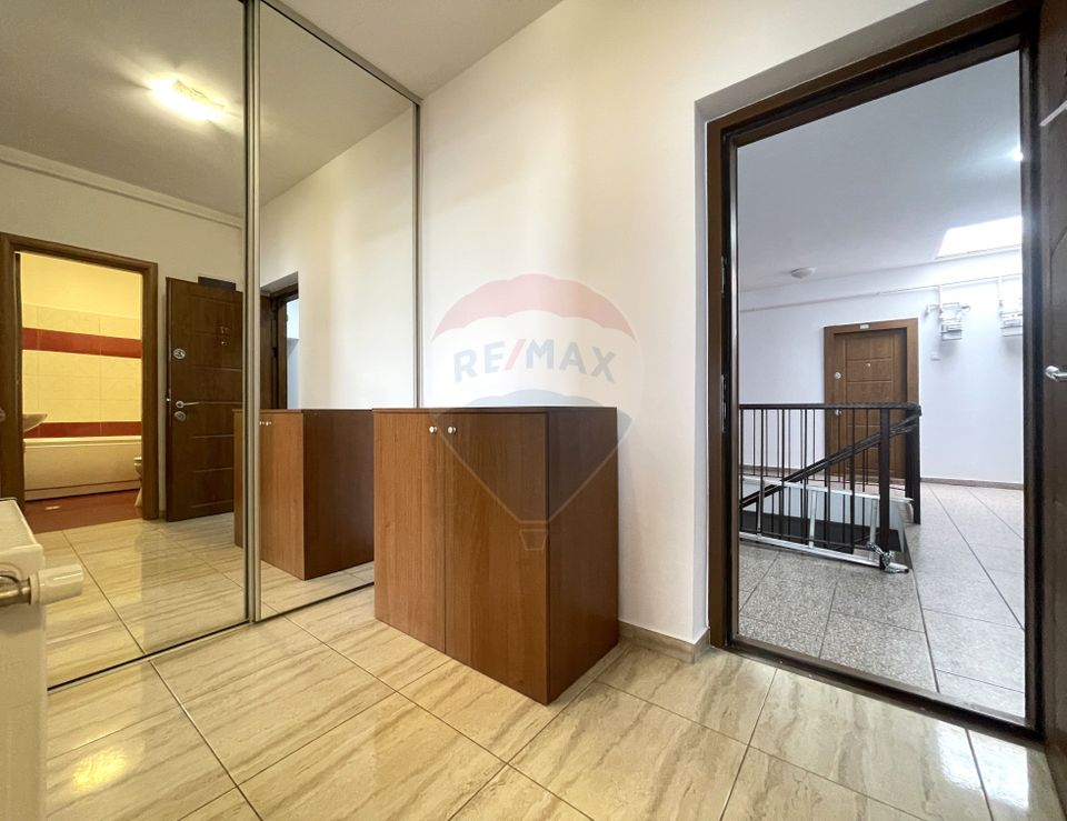 Garsoniera in Brancoveanu Tower, colt Secuilor