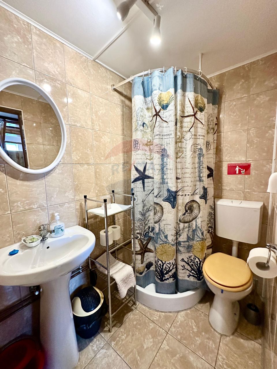 6 room House / Villa for sale