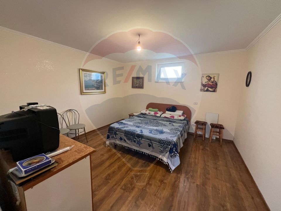 3 room House / Villa for sale, Est area