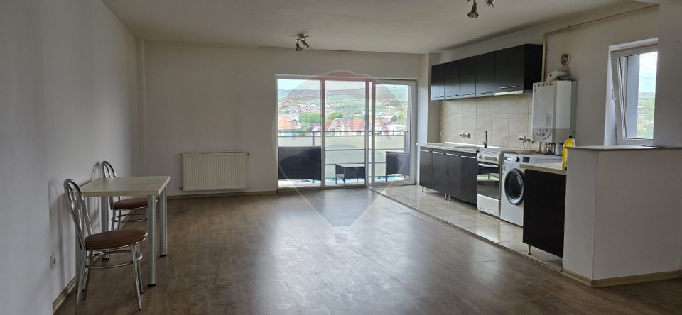 Apartament cu 3 camere de vânzare, de 122mp, zona Iris,