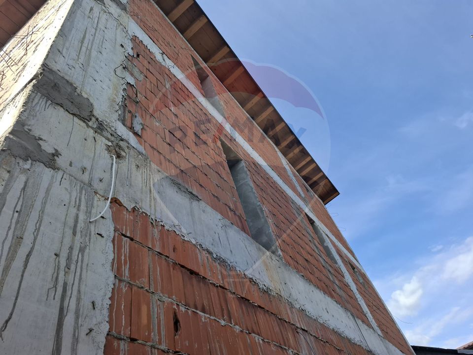 Pantelimon - vanzare vila spatioasa P+Et1+Et.2 str. Walter Maracineanu