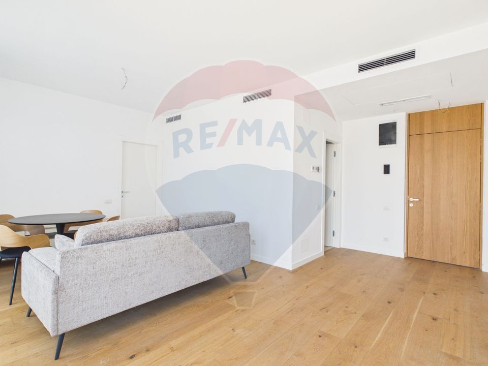 Bright apartment, 2 rooms, parking included, Amber Forest vat included