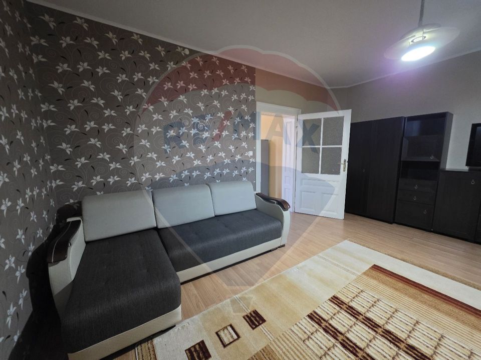 Inchiriere casă cu terasa si curte zona Piata Mica Spitalul Judetean