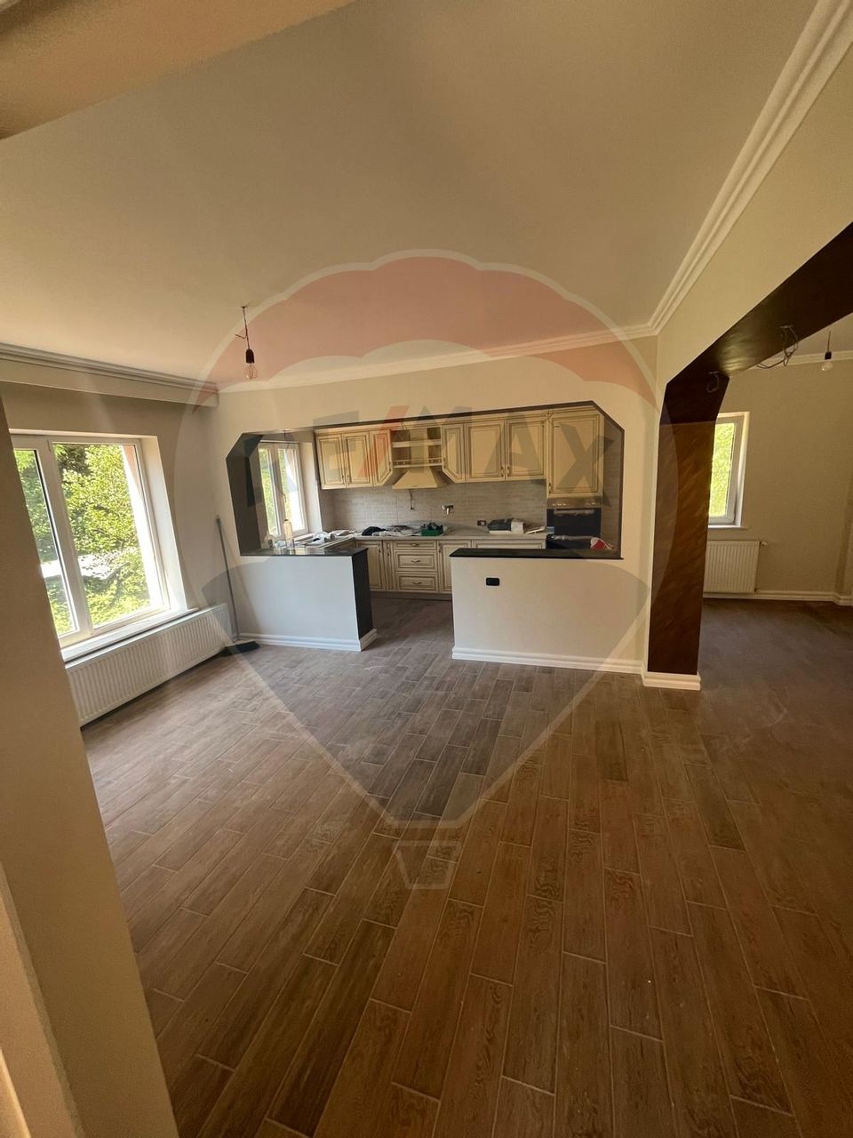 5 room House / Villa for sale