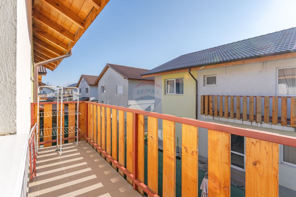 Rezervat - Casa tip duplex cu 3 camere in complex Liziera Brasov