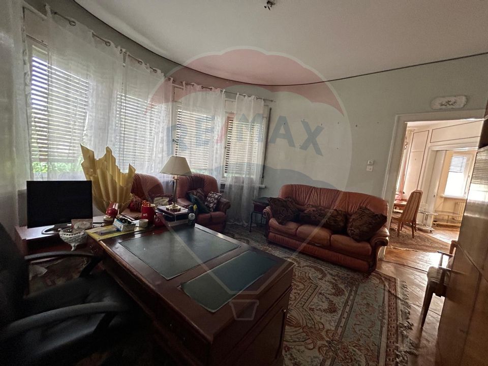 5 room Apartment for sale, Unirii area